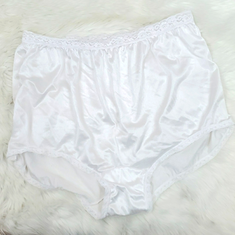 Vintage Carole White Grandma Panties Underwear Size 12 - Gem